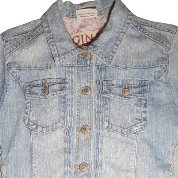 Size 10 Vintage Look Light Blue Denim Jacket Pockets - Picture 2 of 15